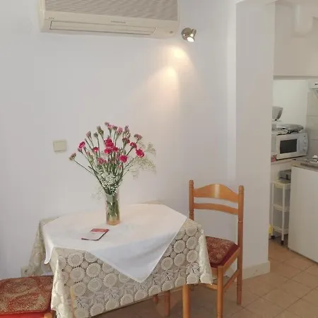 Vesna Old Town Apartment